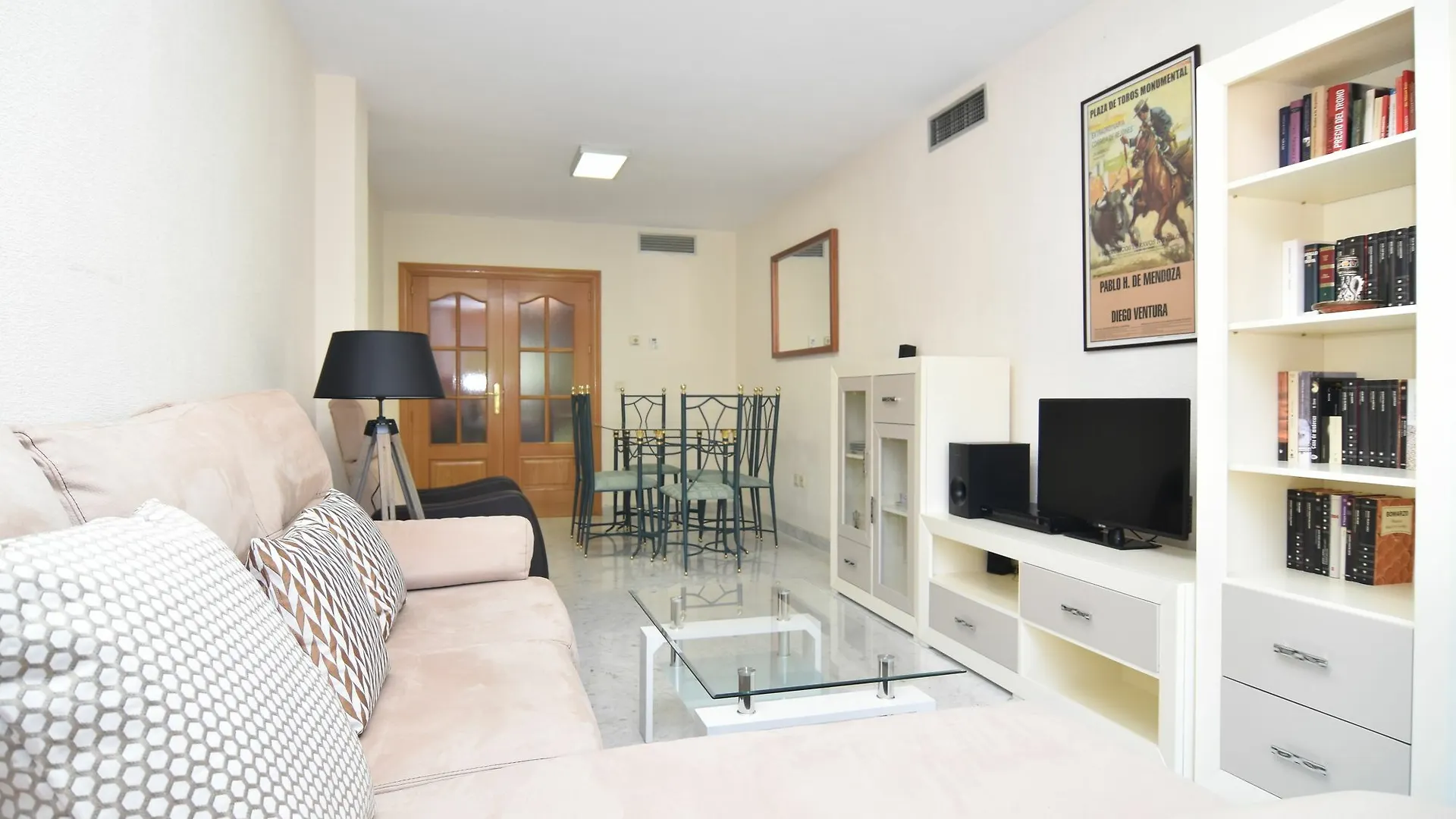 Granada Toro Apartment